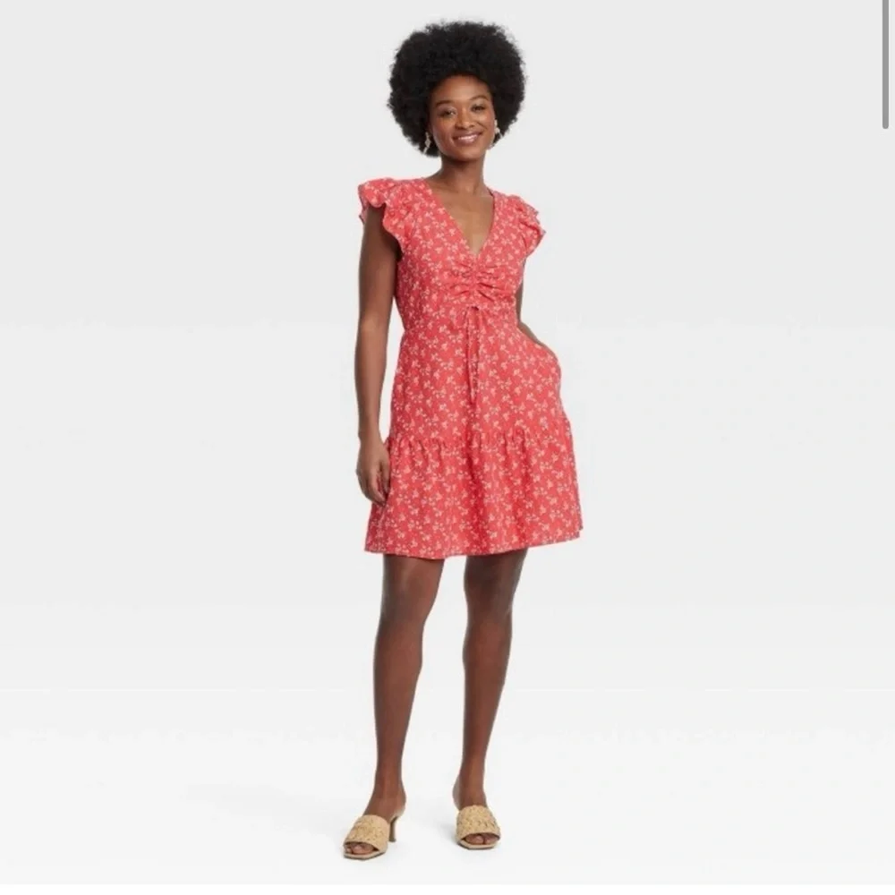 Universal Thread Red Floral
Women's Dress Size XL - Picture 5 of 6